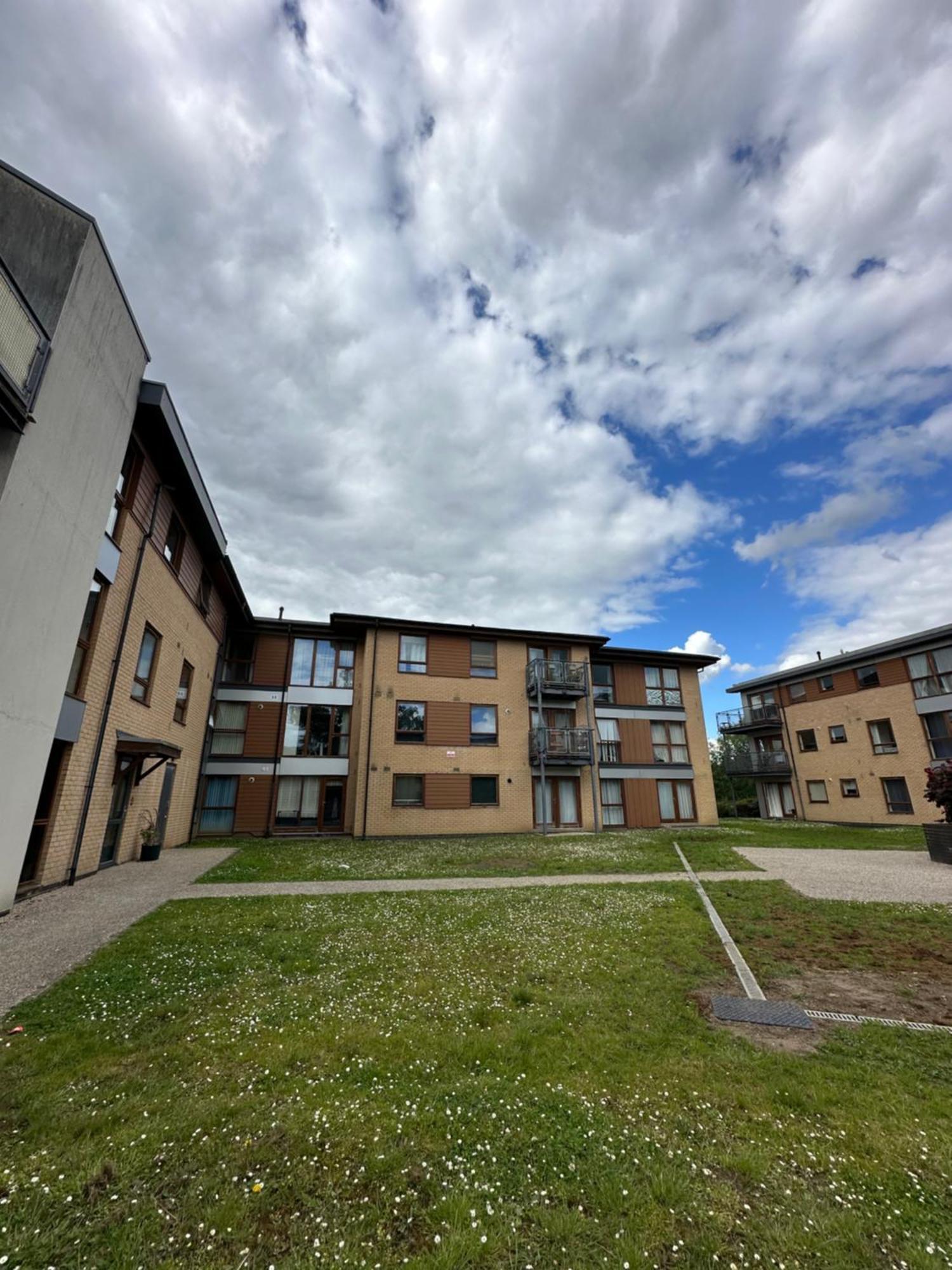 2 Bed 2 Bath Apartment & Parking - Lgw 10Min Drive Кролі Екстер'єр фото